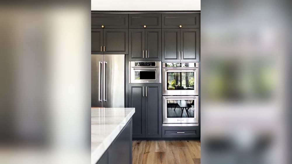 Should Cabinet Hardware Match Stainless Steel Appliances