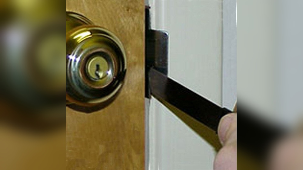 How Bypass Deadbolt Lock