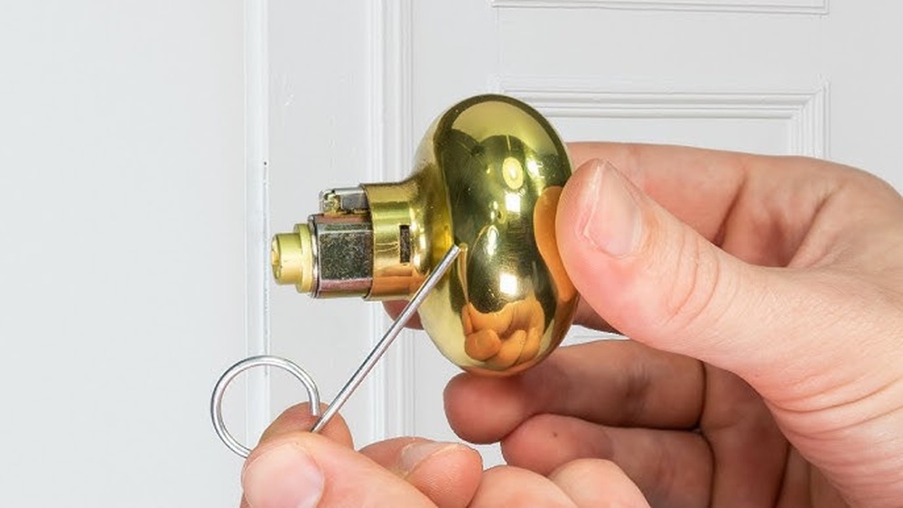 How Do I Change Lock Cylinders in a Schlage Deadbolt