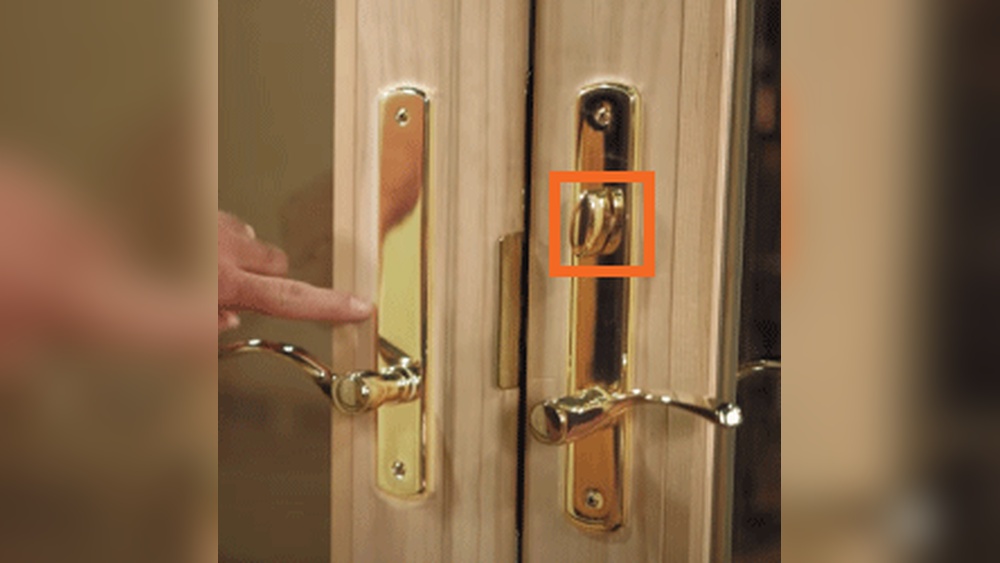 How Does a Deadbolt Lock Operate