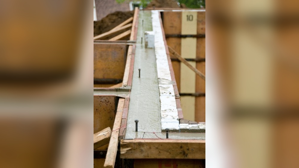 How to Anchor House Walls to Concrete
