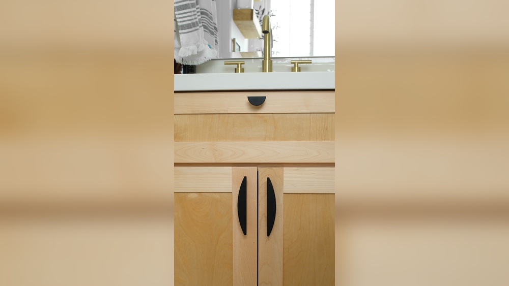 How to Clean Bathroom Cabinet Hardware