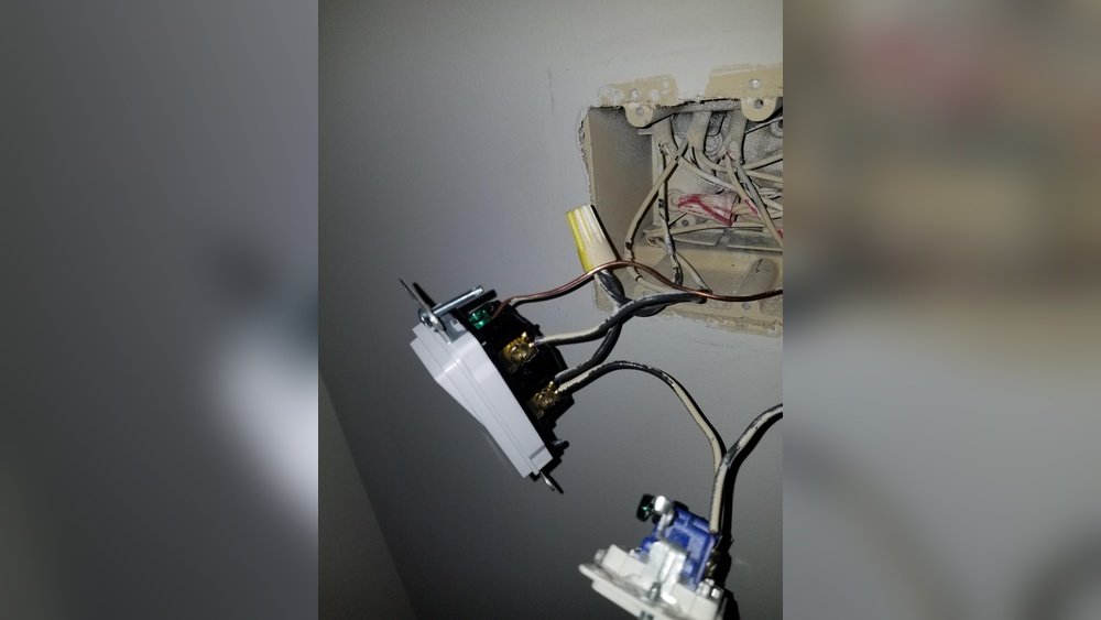 How to Daisy Chain Light Switches