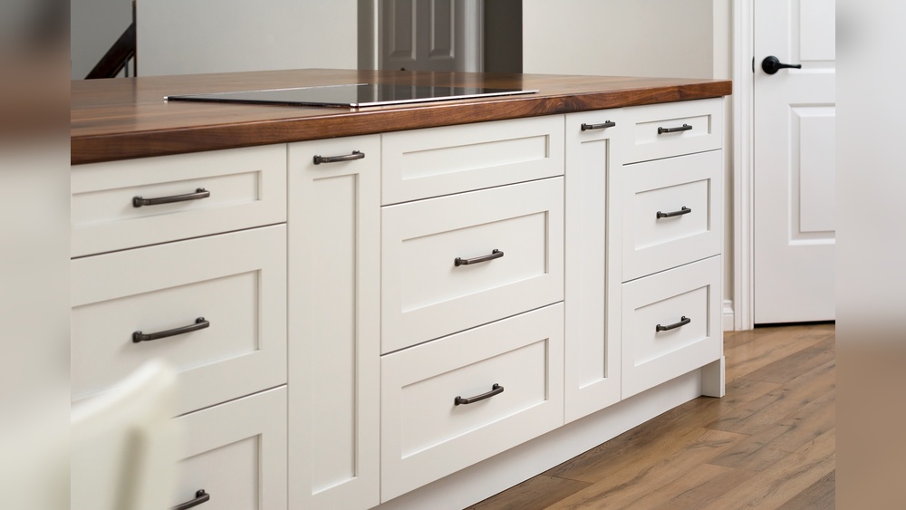 How to Decide on Cabinet Hardware