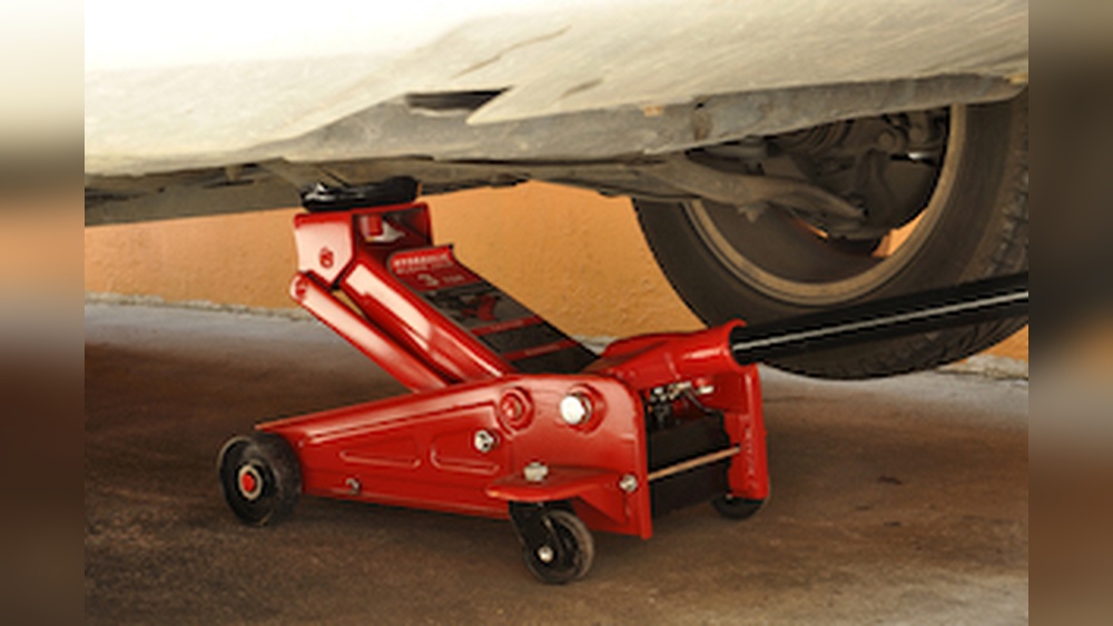 How to Floor Jack a Car