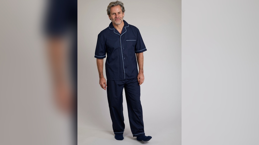 How to Make Something That Fastens to a Shirt