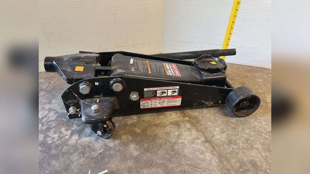 How to Purge New Crafstman Floor Jack