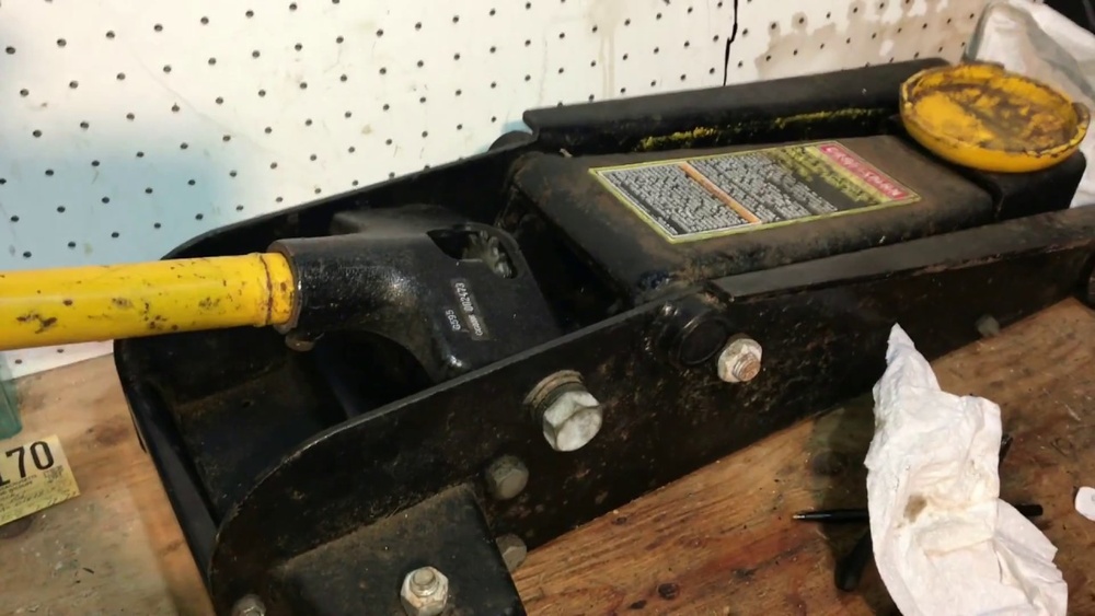 How to Refill a 3 Ton Craftsman Floor Jack