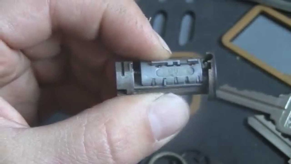 How to Rekey Kwikset Deadbolt Without Key