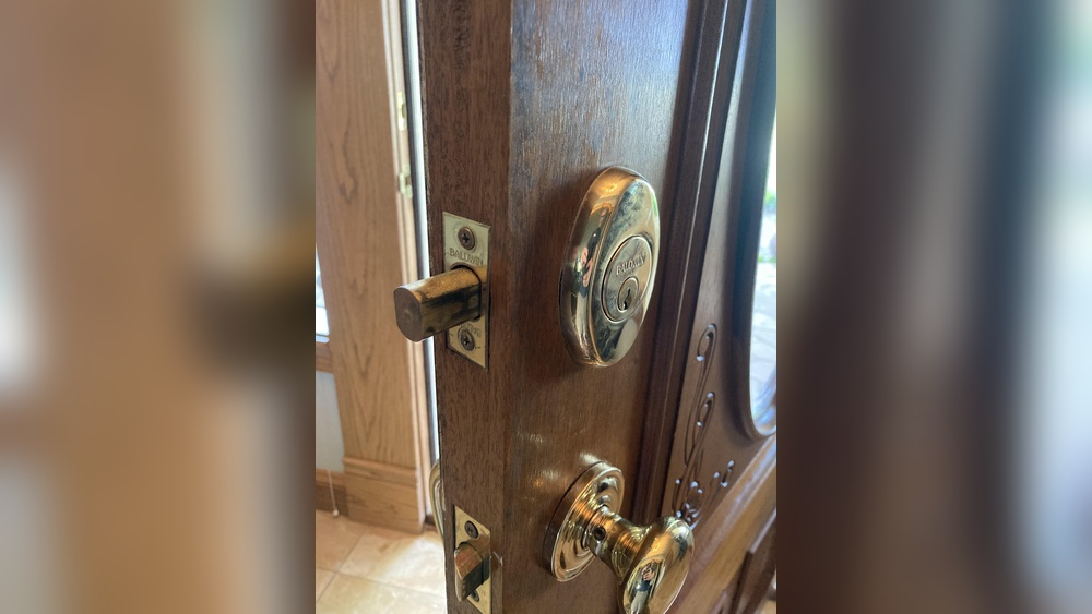 How to Remove a Baldwin Deadbolt Lock