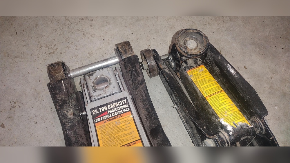 How to Remove a Floor Jack Saddle
