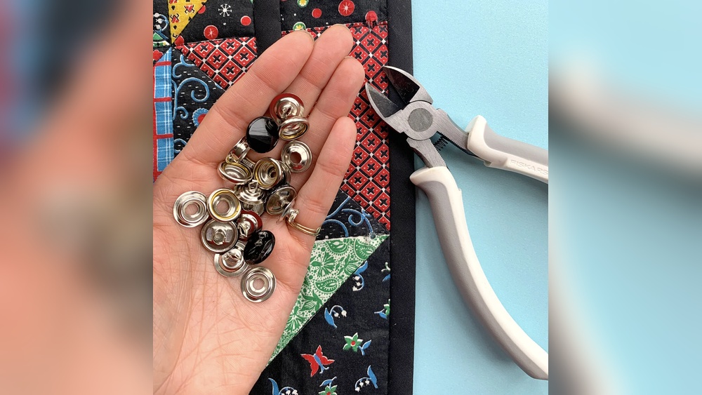 How to Remove a Snap Fastener