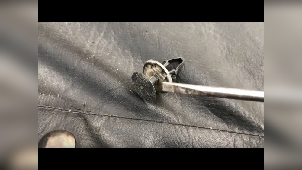 How to Remove Car Fasteners