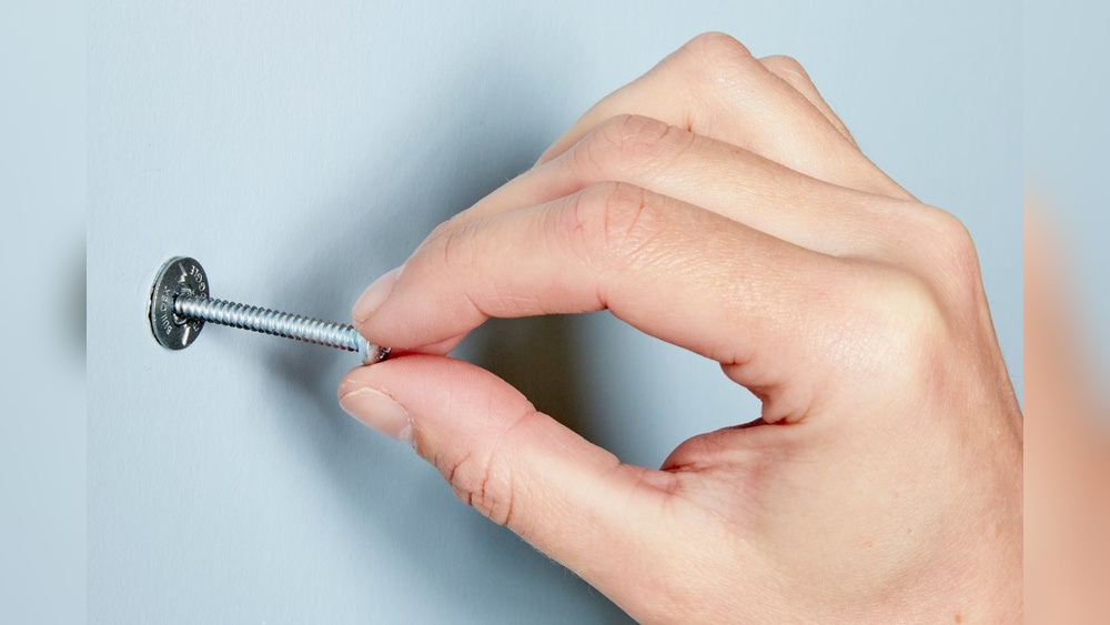 How to Remove Fasteners from Sheetrock
