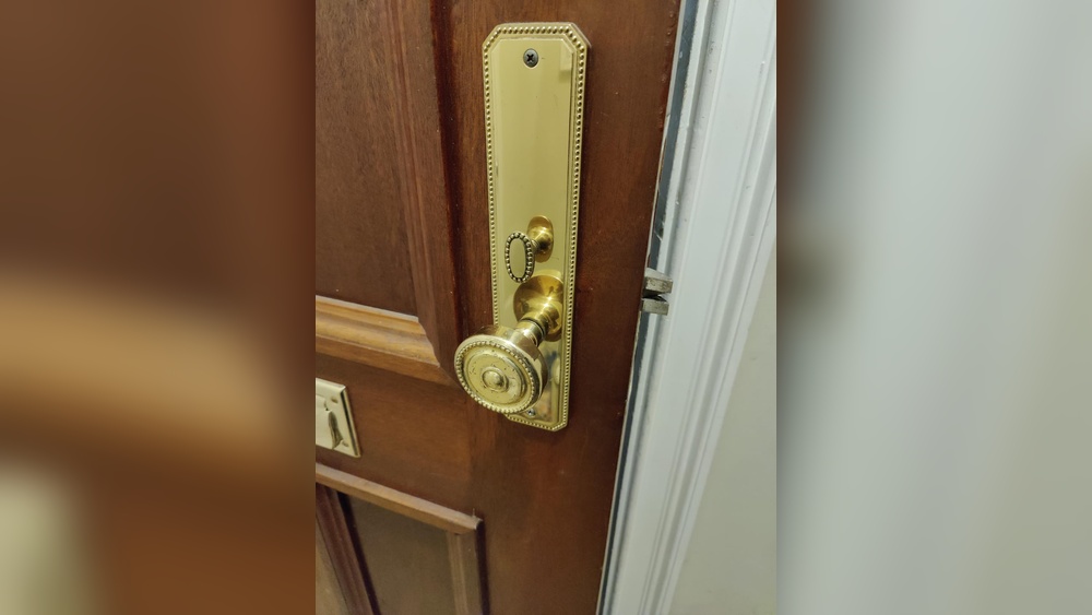 How to Remove Omnia Deadbolt