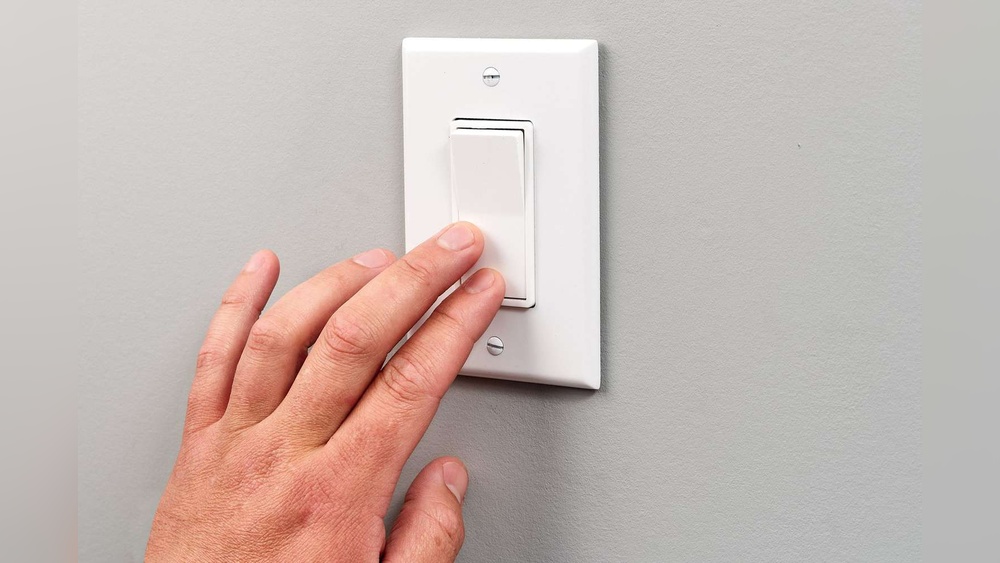 How to Repair a Light Switch