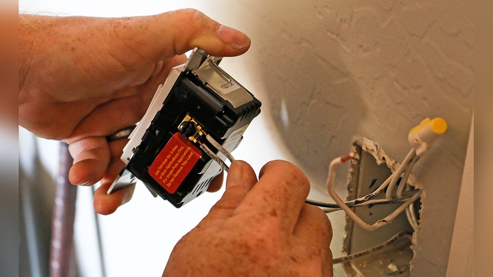How to Replace a Light Switch With a Dimmer Switch