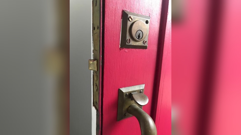 How to Replace an Old Deadbolt Lock