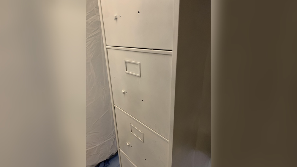 How to Take Hardware off File Cabinet