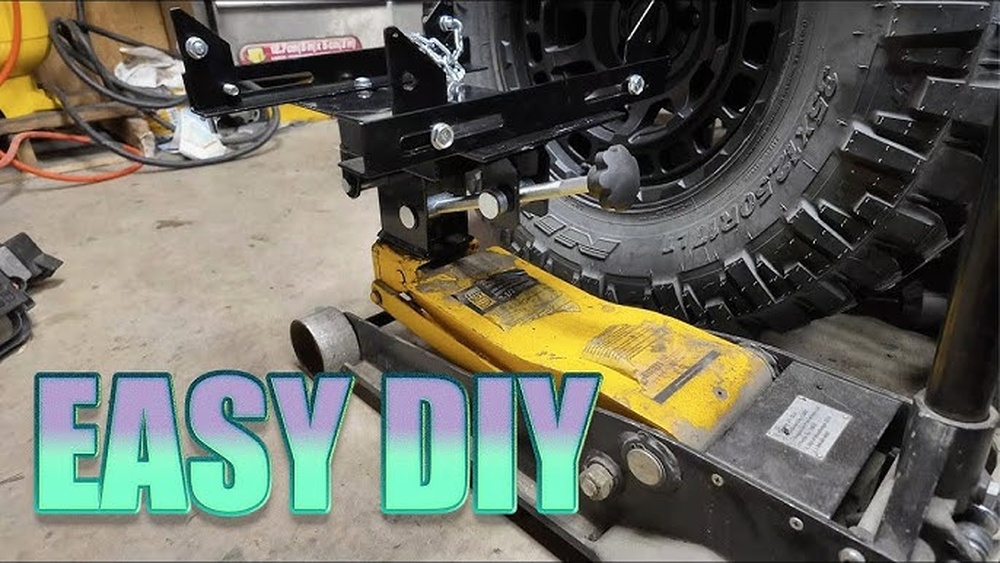 How to Turn a Floor Jack