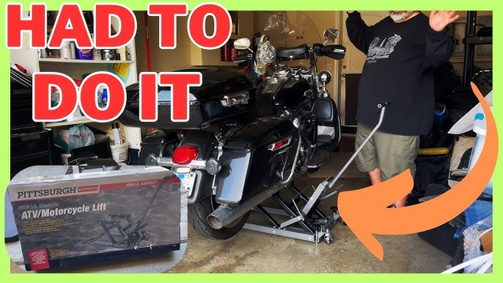 How to Use a Floor Jack to Lift a Motorcycle