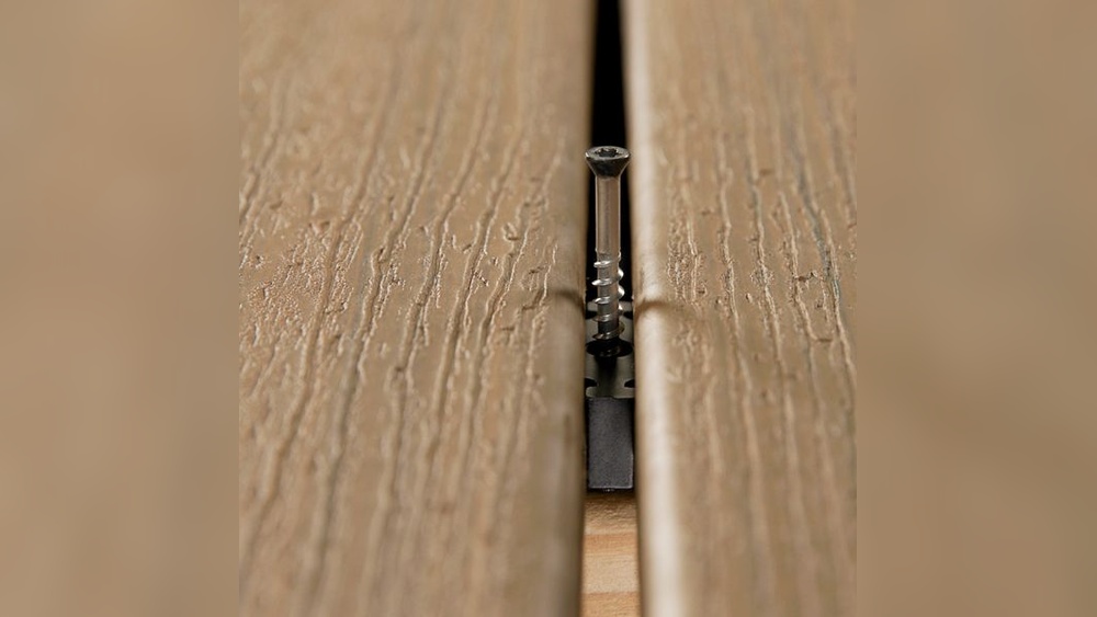 How to Use Trex Fasteners