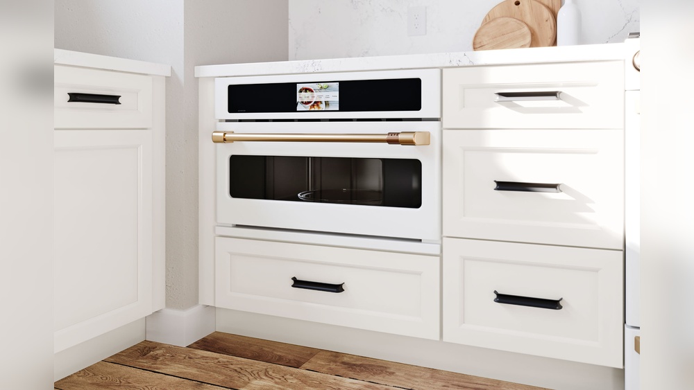 What Color Hardware for White Cabinets And White Appliances
