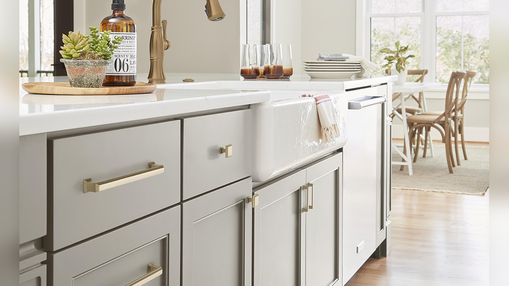 What Hardware for Which Cabinets Kitchen