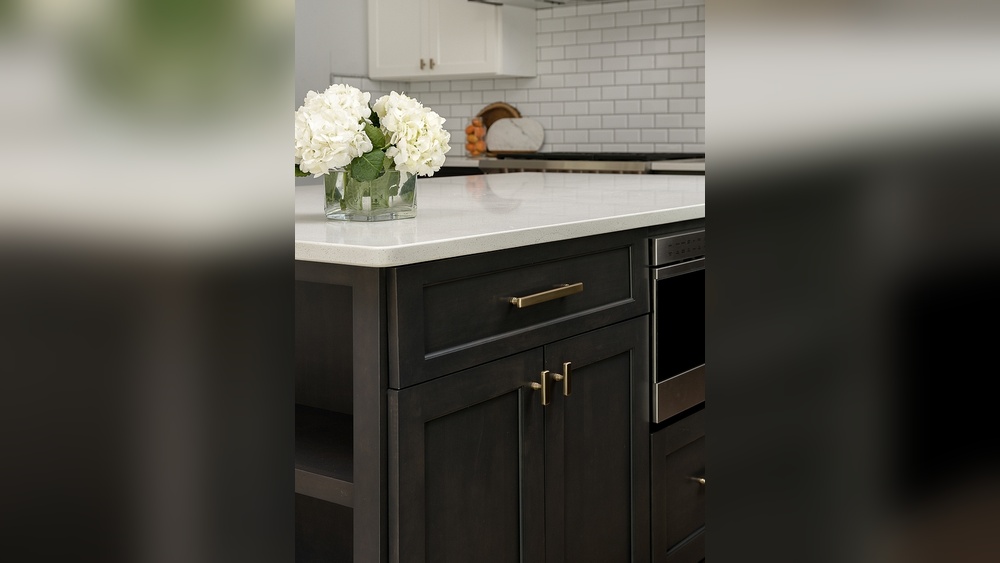 What Hardware Looks Better With Dark Brown Cabinets