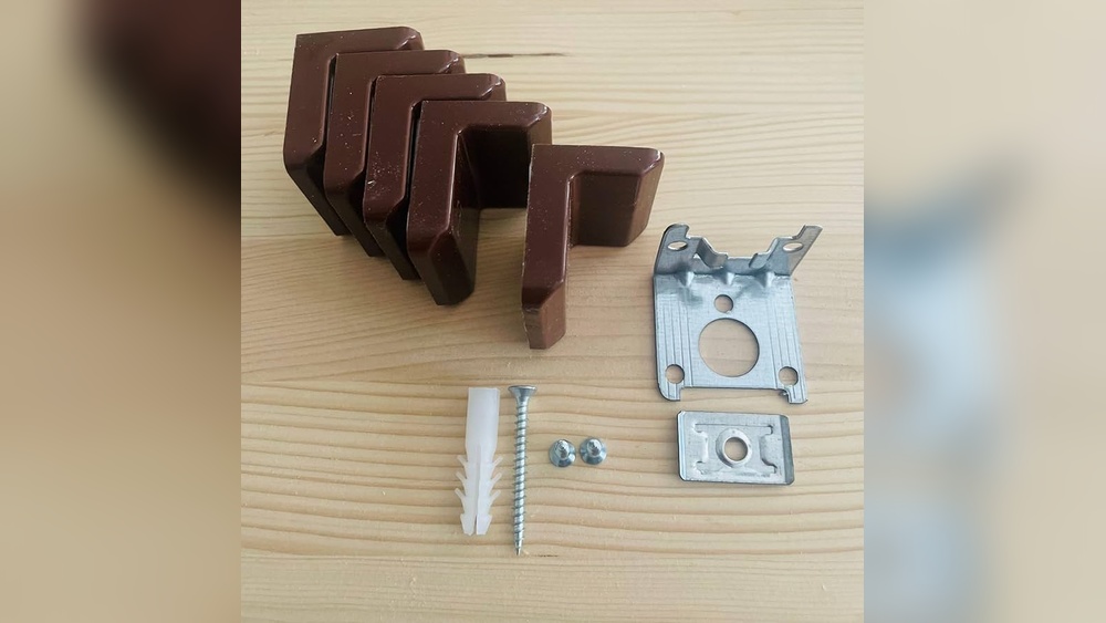 What Hardware to Hang Cabinets on the Wall
