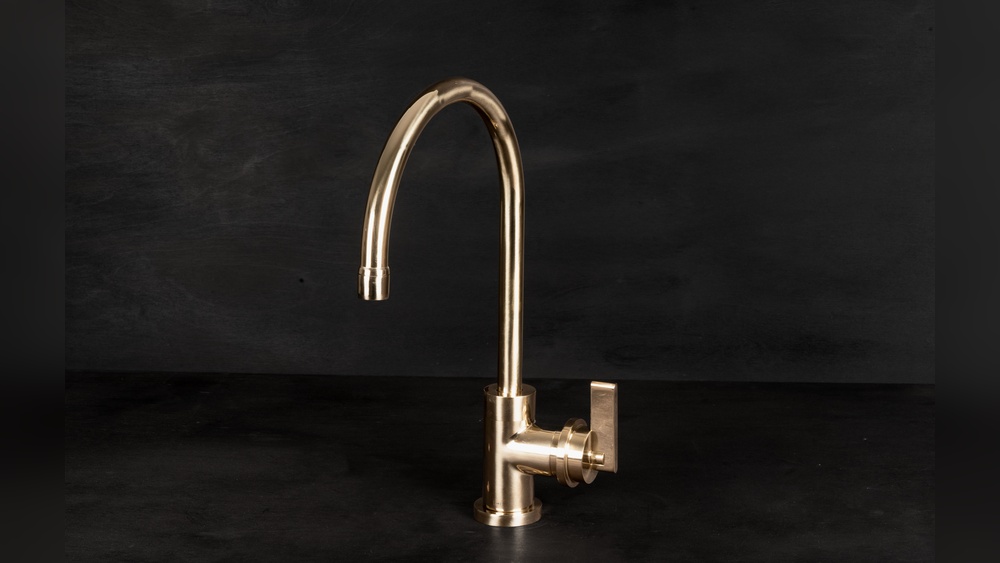 What is a Deck Mounted Kitchen Mixer Taps