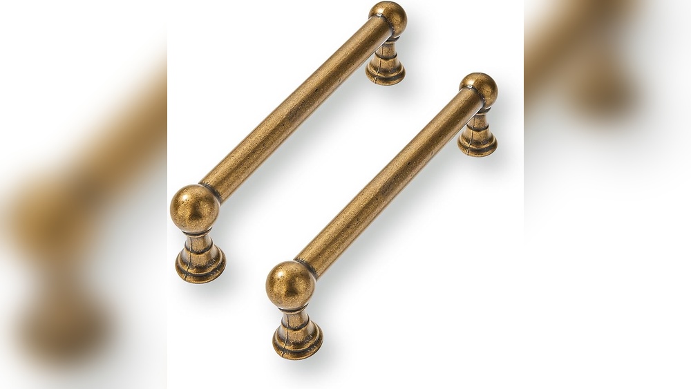 What is the Difference between Brass And Zinc Cabinet Hardware
