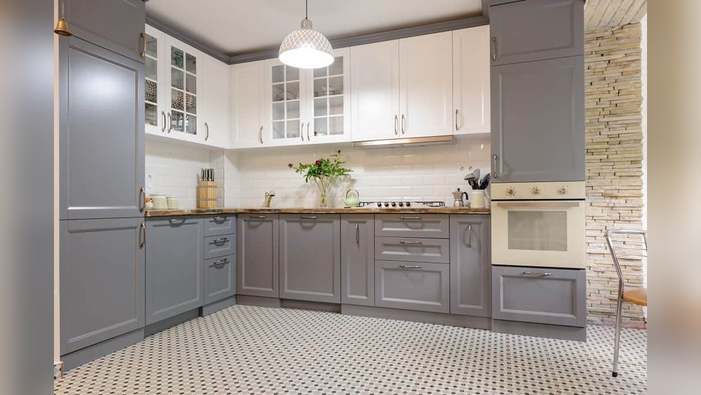 Where Do You Place Hardware on White Shaker Cabinets